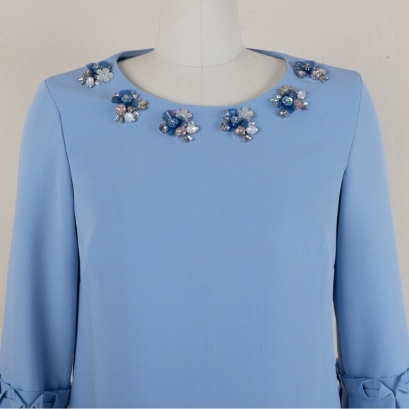 Elegant Blue Dress with Embellished Neckline - Picture 2 of 7